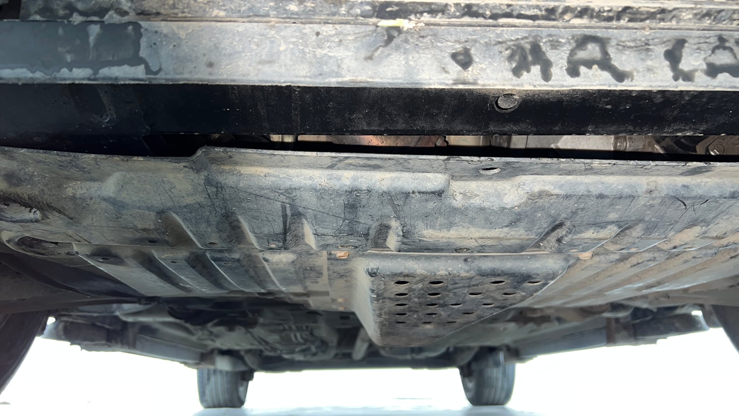 Used 2022 Tata Harrier XTA Plus Dark Edition Diesel Automatic extra FRONT LEFT UNDERBODY VIEW