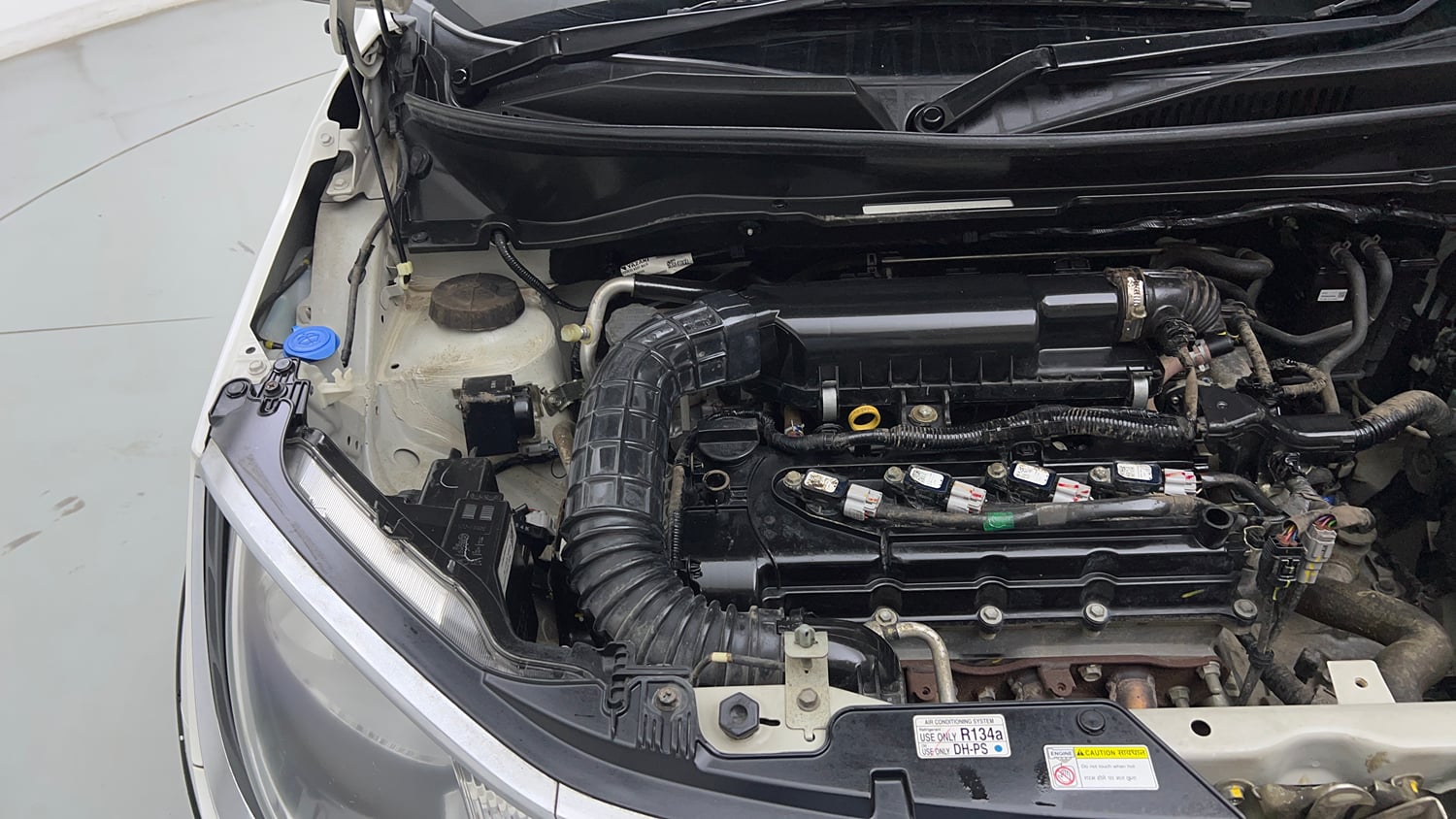 Used 2023 Maruti Suzuki Ignis Zeta 1.2 MT Petrol Manual engine ENGINE RIGHT SIDE VIEW