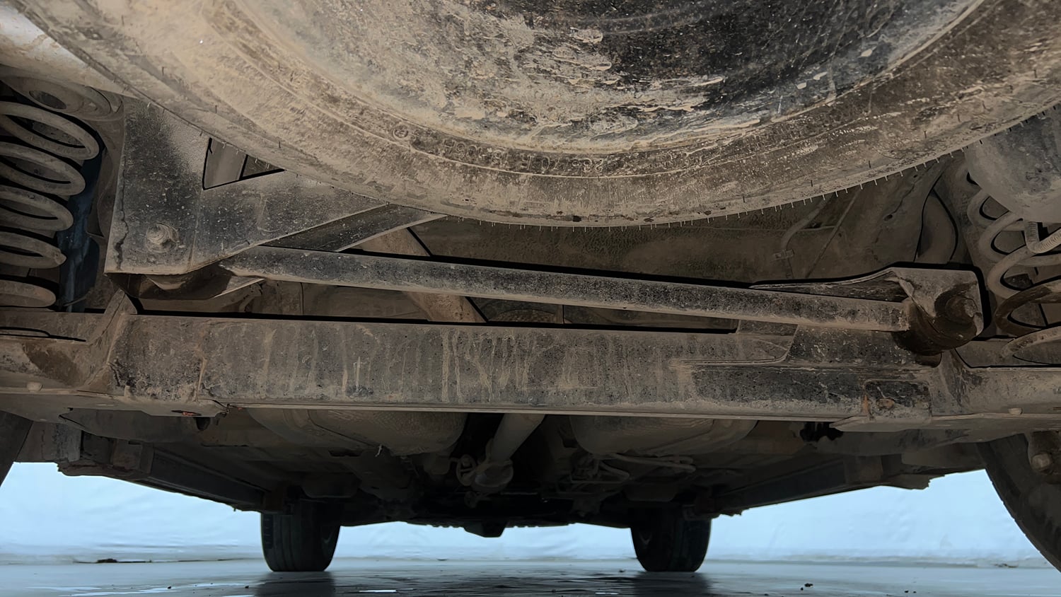 Used 2022 Tata Harrier XTA Plus Dark Edition Diesel Automatic extra REAR UNDERBODY VIEW (TAKEN FROM REAR)