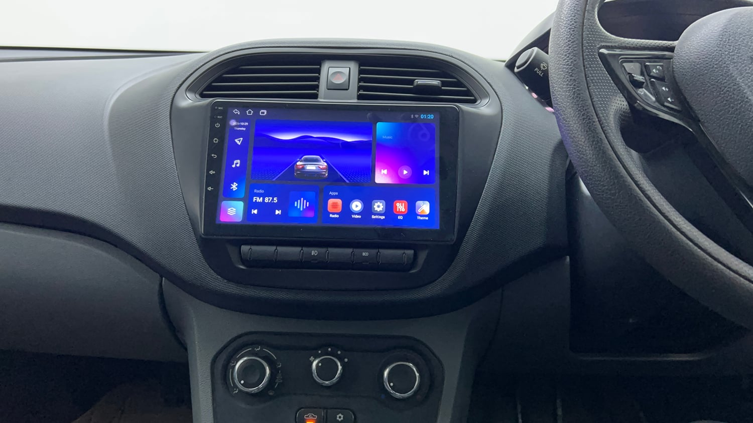 Used 2018 Tata Tigor Revotron XT Petrol Manual interior MUSIC SYSTEM & AC CONTROL VIEW