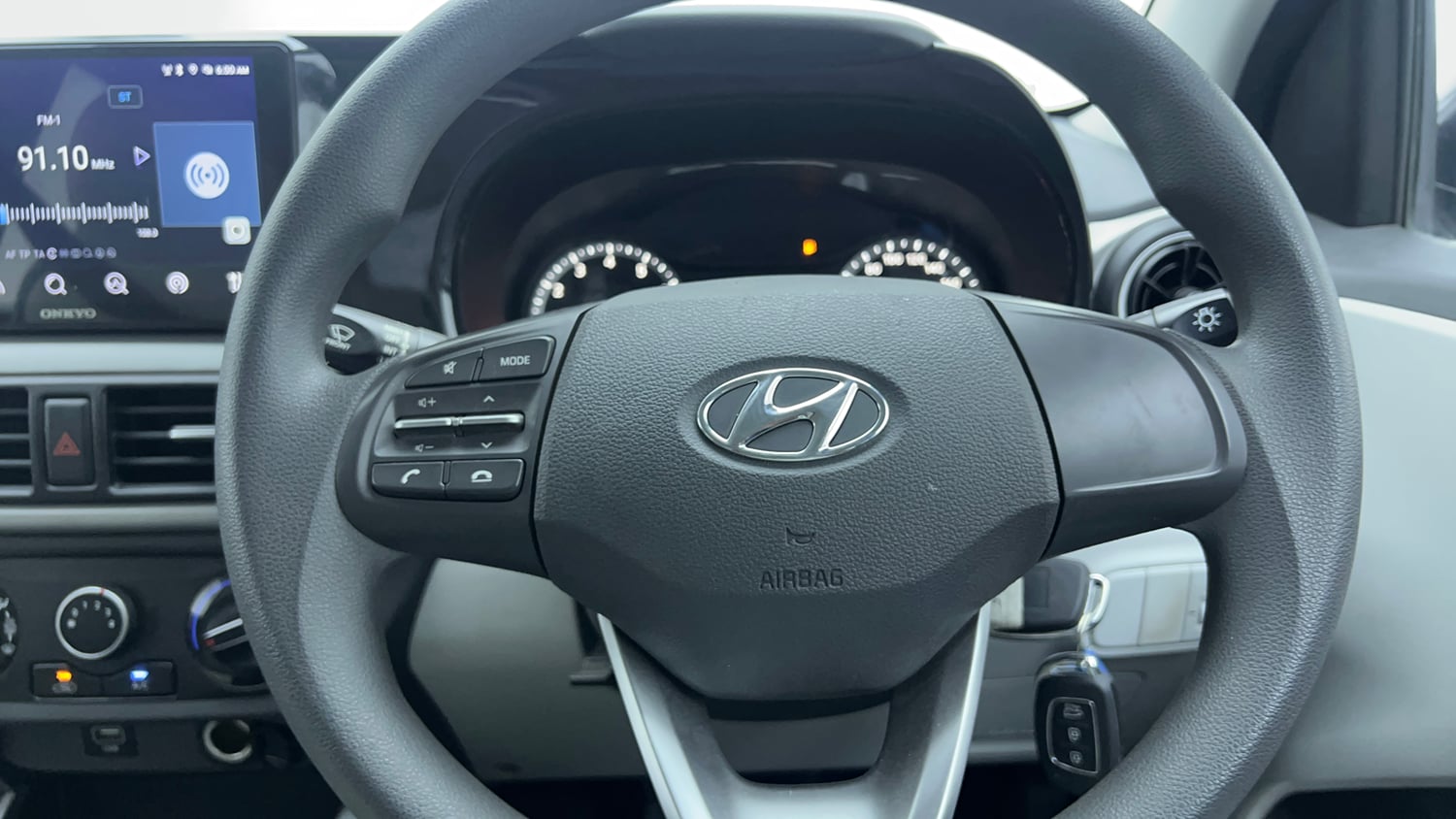 Used 2021 Hyundai Grand i10 Nios Magna 1.2 Kappa VTVT Petrol Manual top_features Steering mounted controls