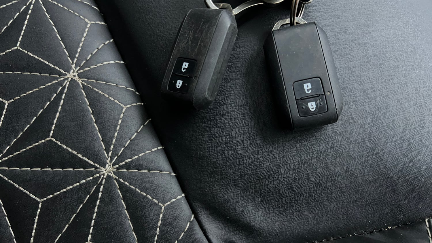 Used 2023 Maruti Suzuki Ignis Zeta 1.2 MT Petrol Manual extra CAR KEY VIEW