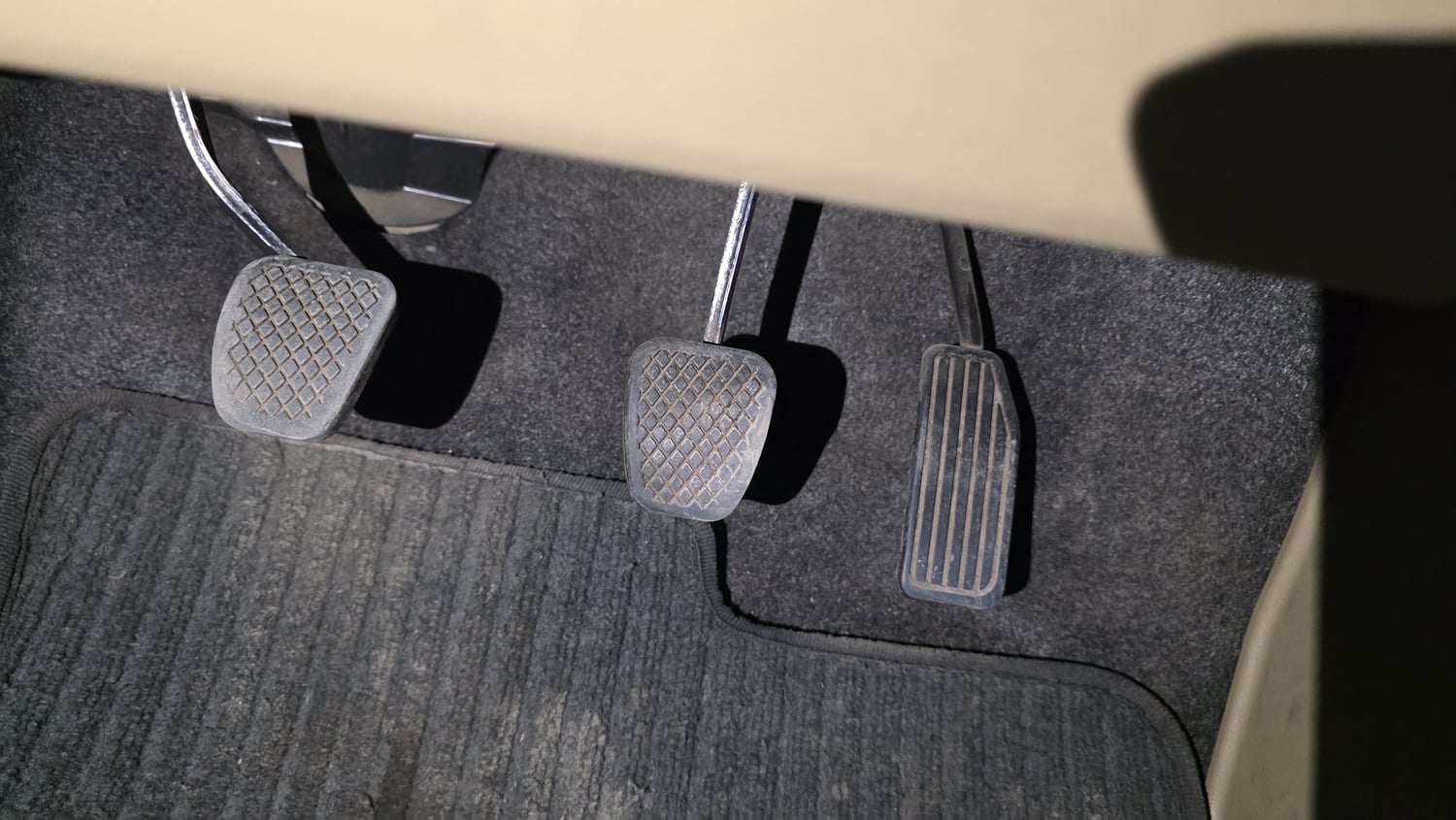 Used 2016 Honda Amaze 1.2 S i-VTEC Petrol Manual interior PEDALS VIEW