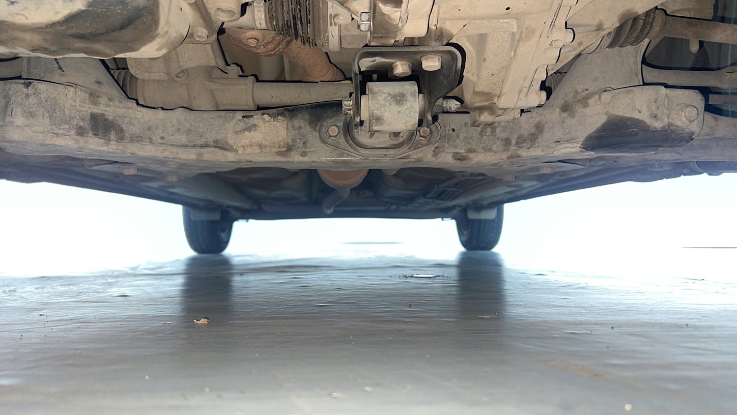 Used 2021 Hyundai Grand i10 Nios Sportz 1.2 Kappa VTVT CNG Cng Manual extra FRONT LEFT UNDERBODY VIEW