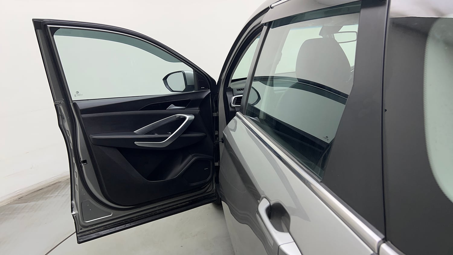 Used 2021 MG Motors Hector Sharp 1.5 Petrol Turbo DCT Petrol Automatic interior LEFT FRONT DOOR OPEN VIEW