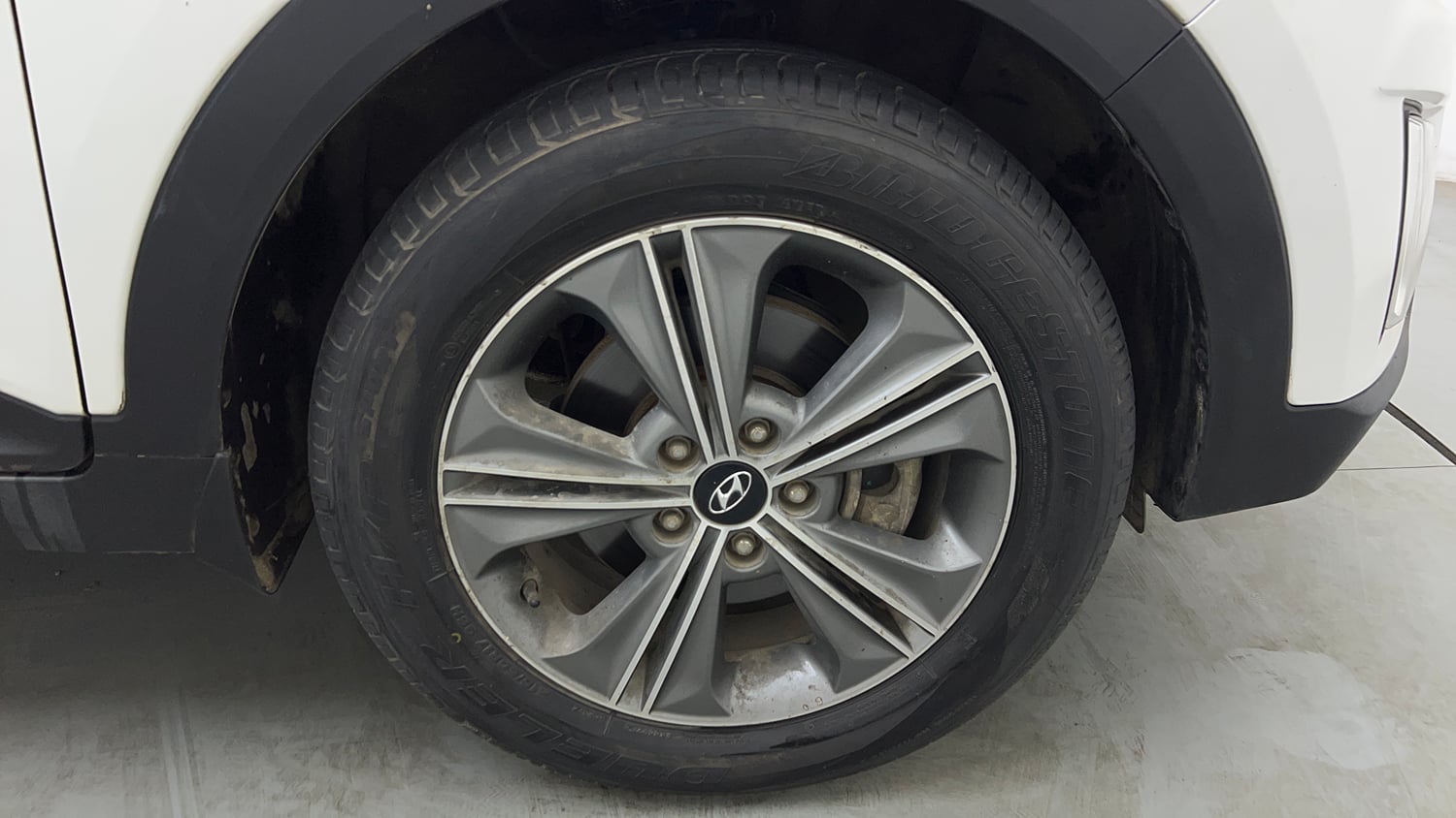 Used 2018 Hyundai Creta SX Plus 1.6 AT Petrol Petrol Automatic tyres RIGHT FRONT TYRE RIM VIEW