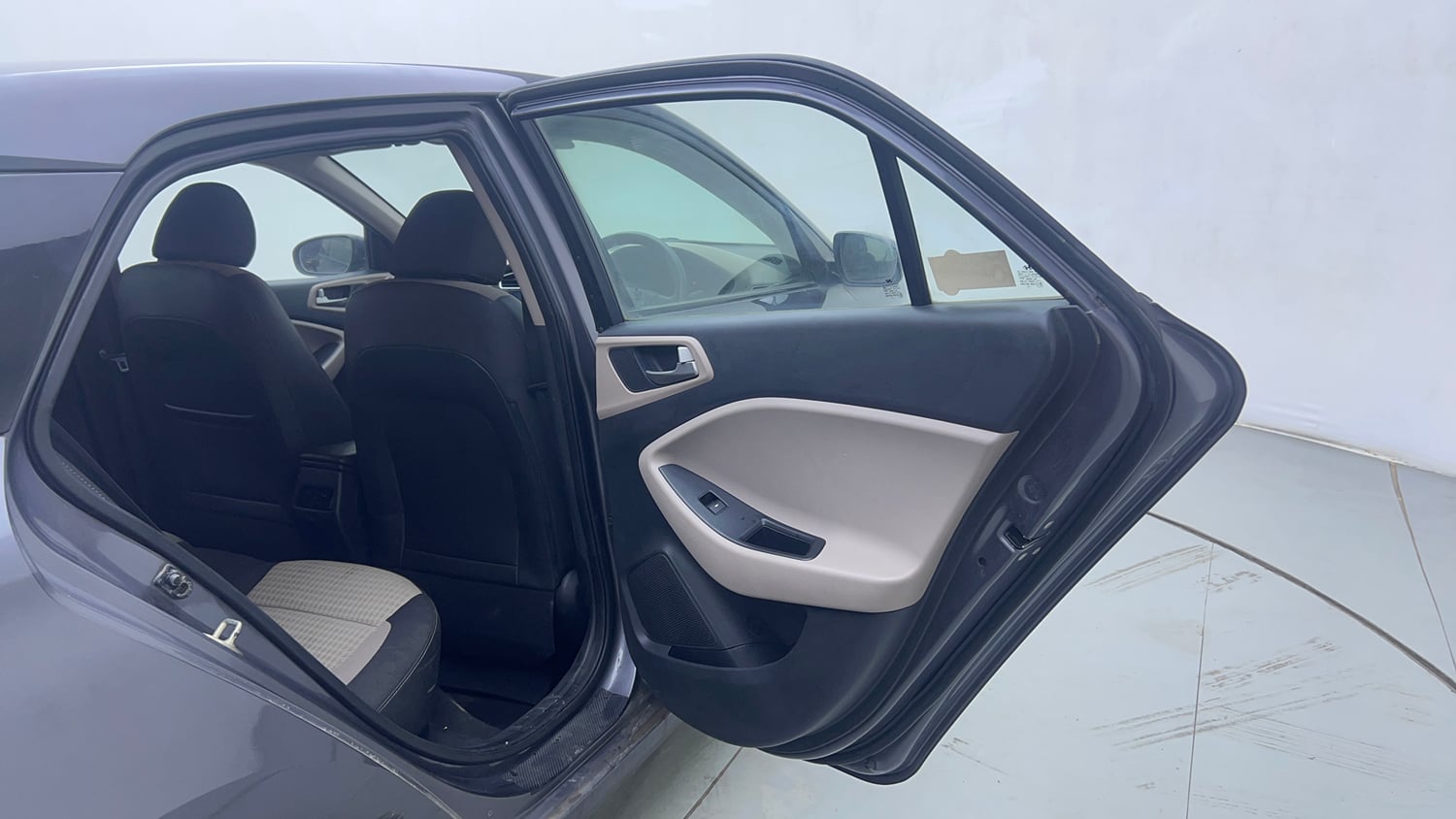 Used 2019 Hyundai Elite i20 Sportz Plus 1.2 Petrol Manual interior RIGHT REAR DOOR OPEN VIEW