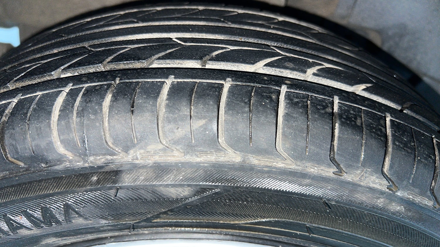 Used 2018 Tata Tigor Revotron XT Petrol Manual tyres RIGHT REAR TYRE TREAD VIEW