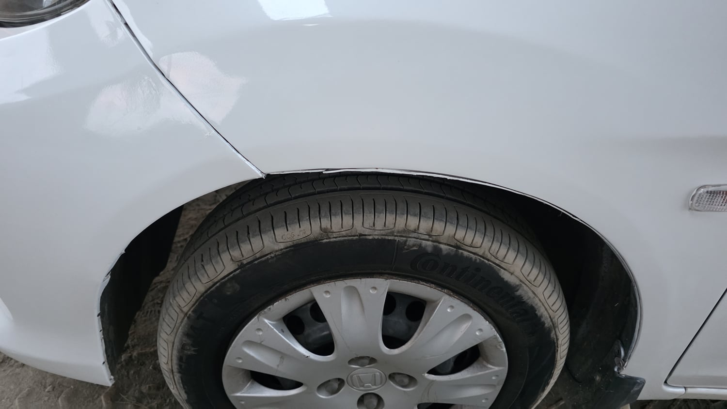 Used 2016 Honda Amaze 1.2 S i-VTEC Petrol Manual tyres LEFT FRONT TYRE TREAD VIEW