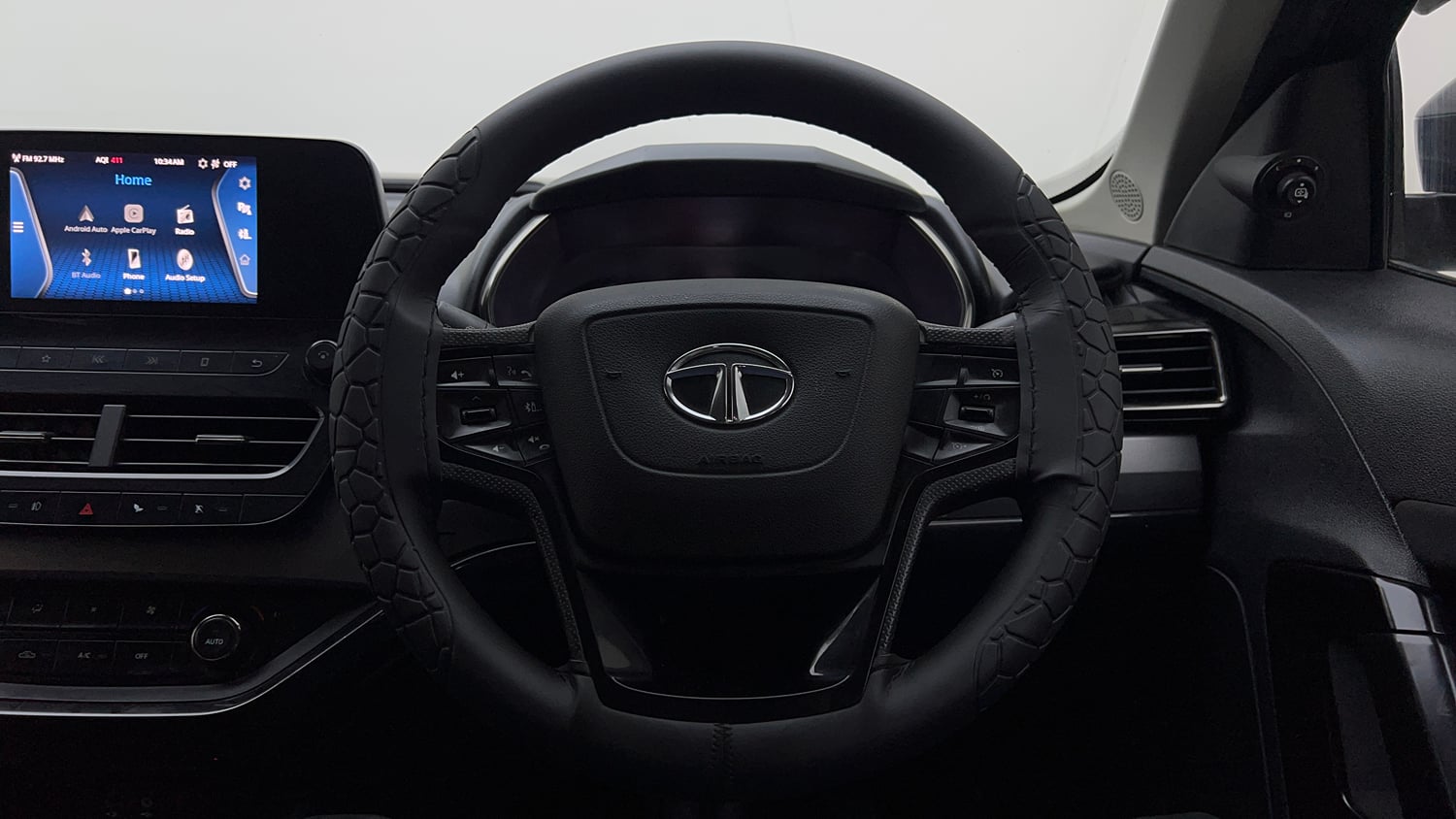Used 2022 Tata Harrier XTA Plus Dark Edition Diesel Automatic interior STEERING VIEW