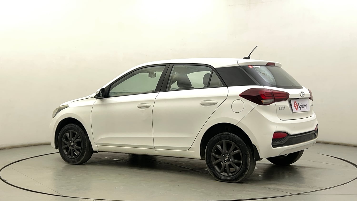 Used 2019 Hyundai Elite i20 Sportz Plus 1.2 CVT Petrol Automatic exterior LEFT REAR CORNER VIEW