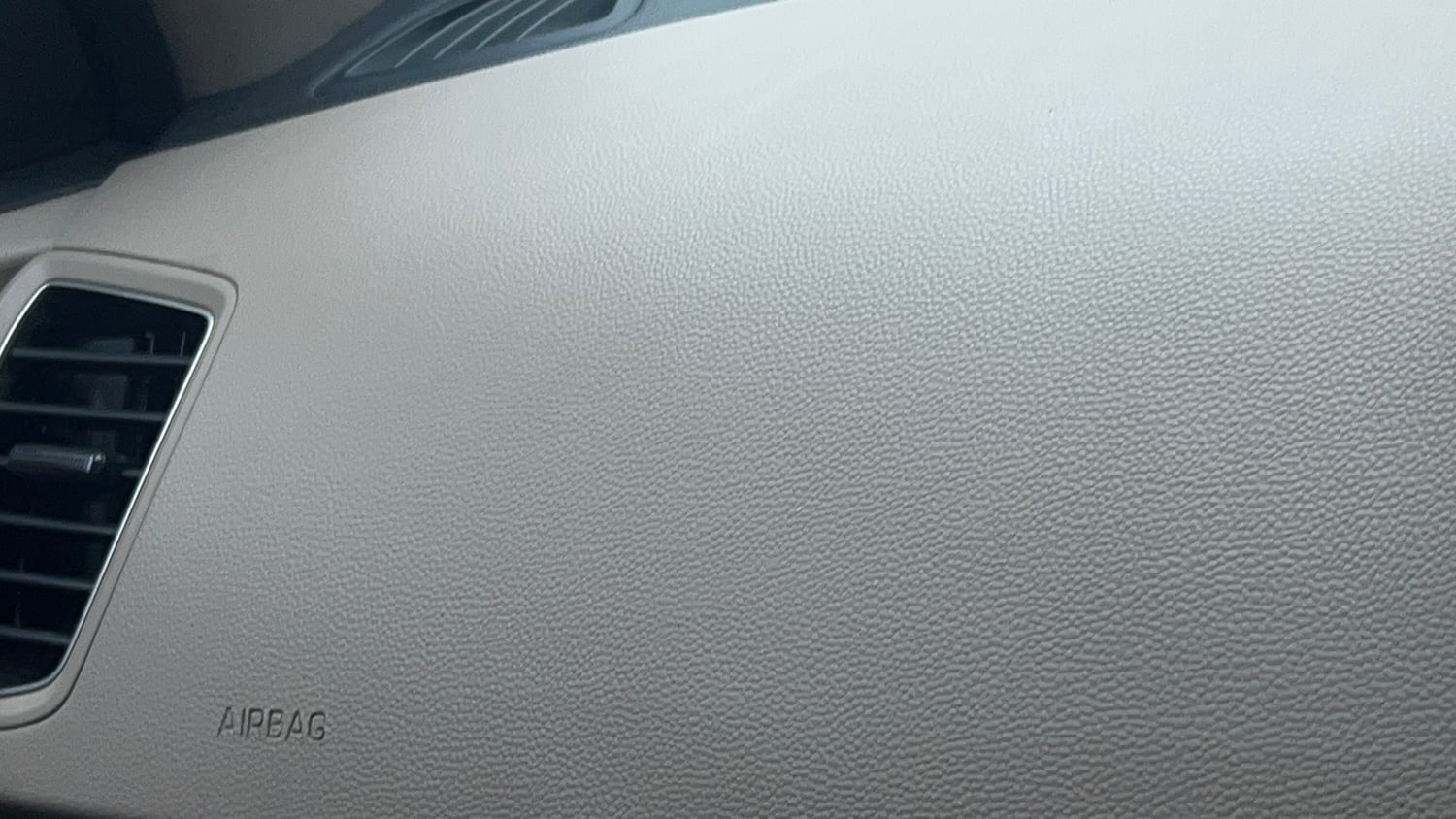 Used 2019 Hyundai Elite i20 Sportz Plus 1.2 Petrol Manual top_features Airbags