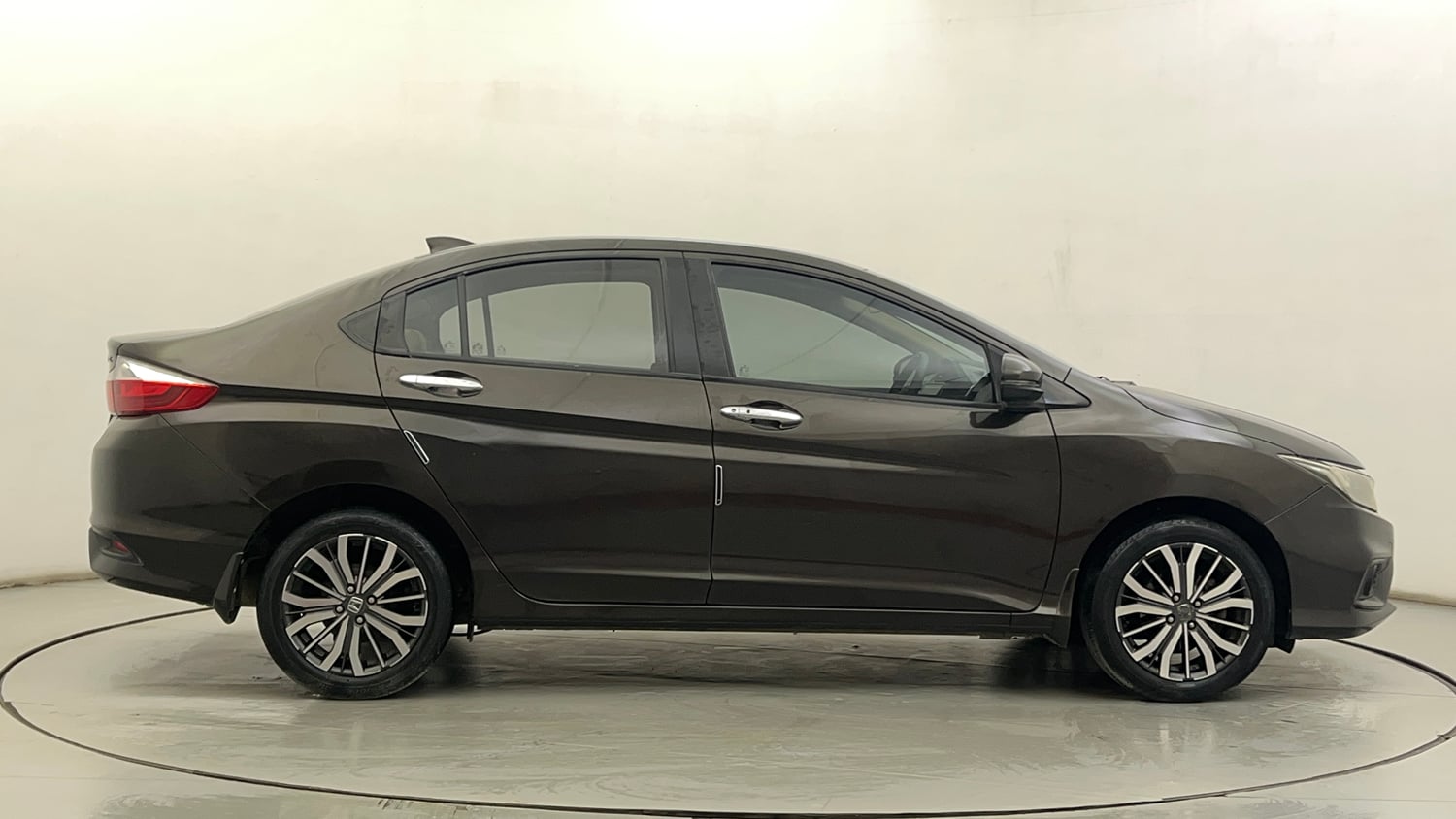 Used 2019 Honda City VX Petrol Petrol Manual exterior RIGHT SIDE VIEW