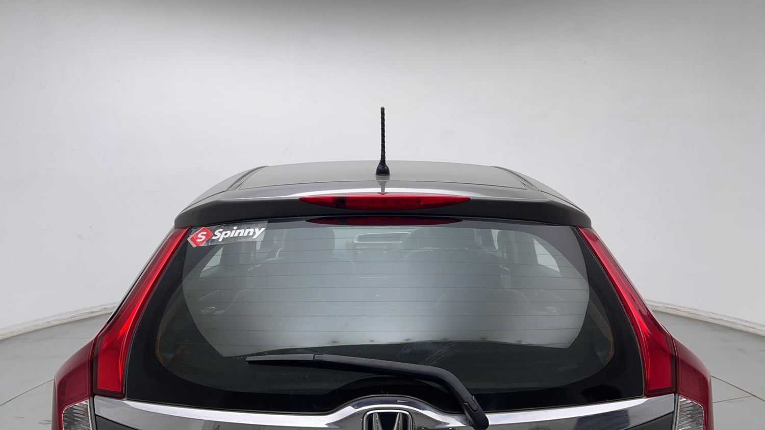 Used 2016 Honda Jazz V Petrol Petrol Manual exterior BACK WINDSHIELD VIEW