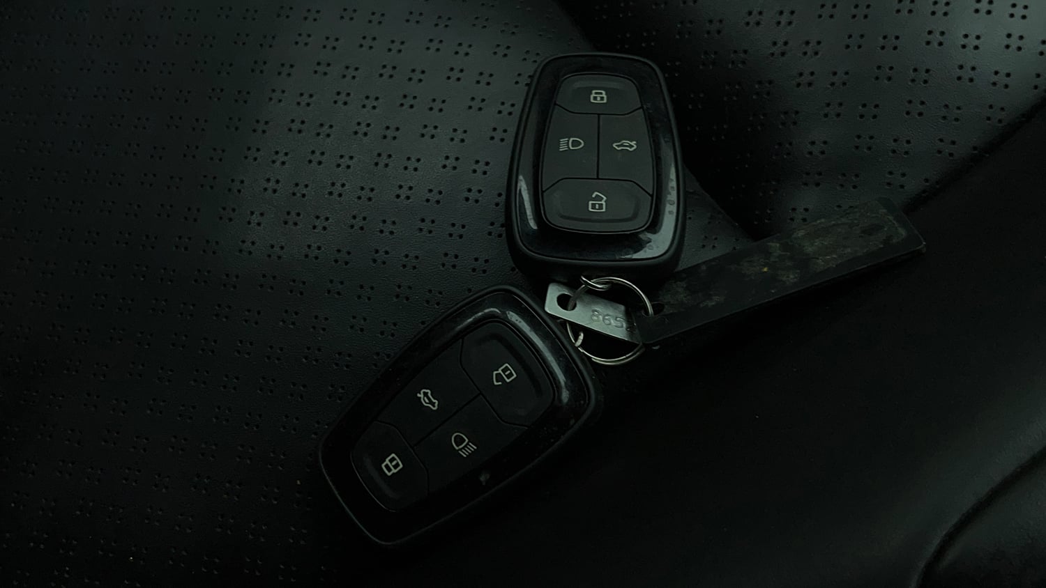 Used 2022 Tata Harrier XTA Plus Dark Edition Diesel Automatic interior GEAR  KNOB VIEW