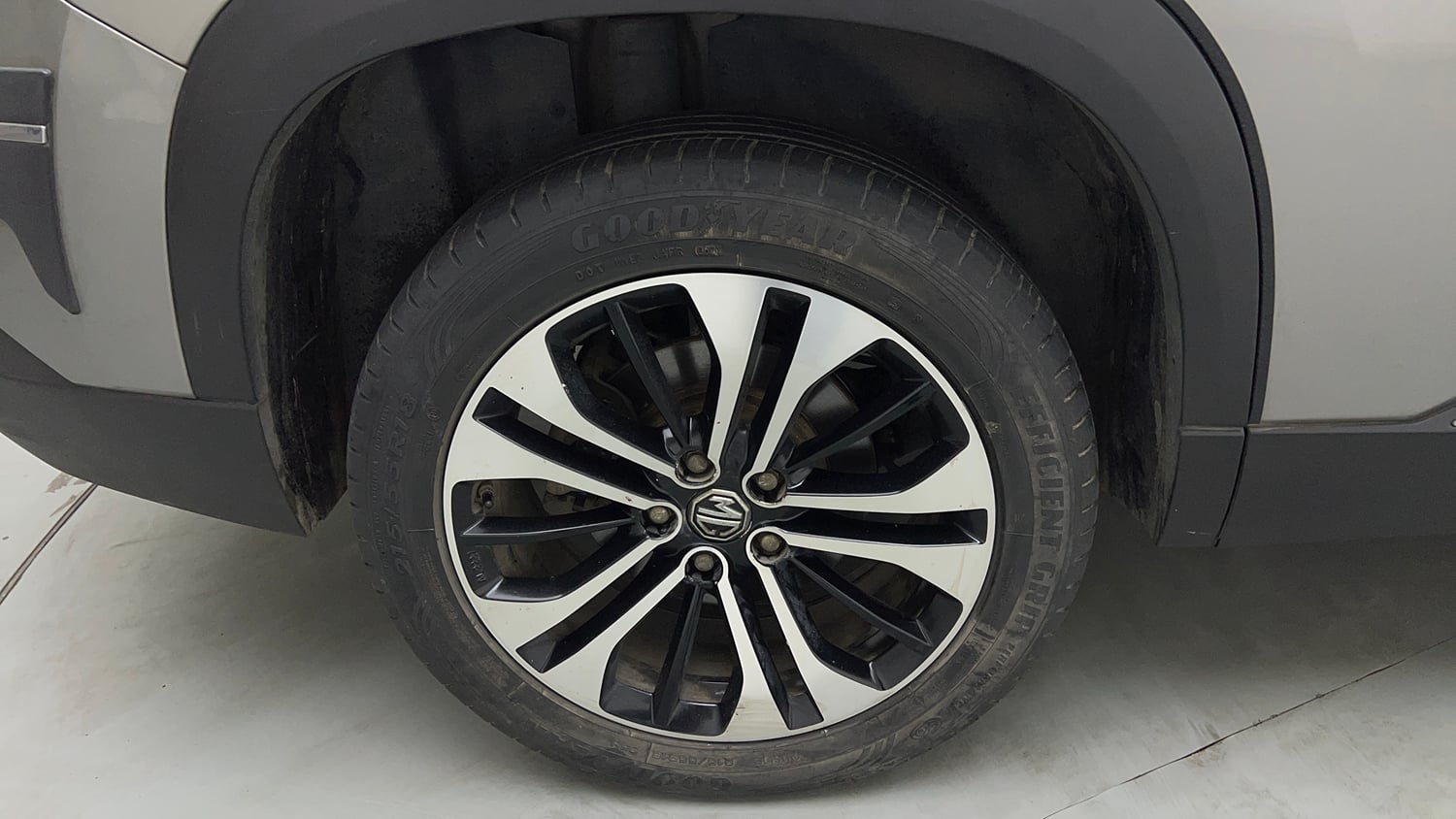 Used 2021 MG Motors Hector Sharp 1.5 Petrol Turbo DCT Petrol Automatic tyres RIGHT REAR TYRE RIM VIEW