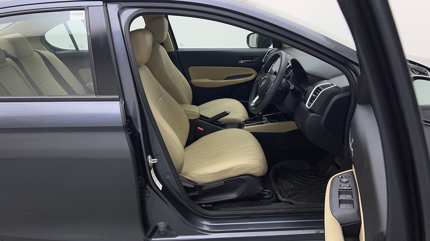 Used 2024 Honda City V Petrol CVT Petrol Automatic interior RIGHT SIDE FRONT DOOR CABIN VIEW
