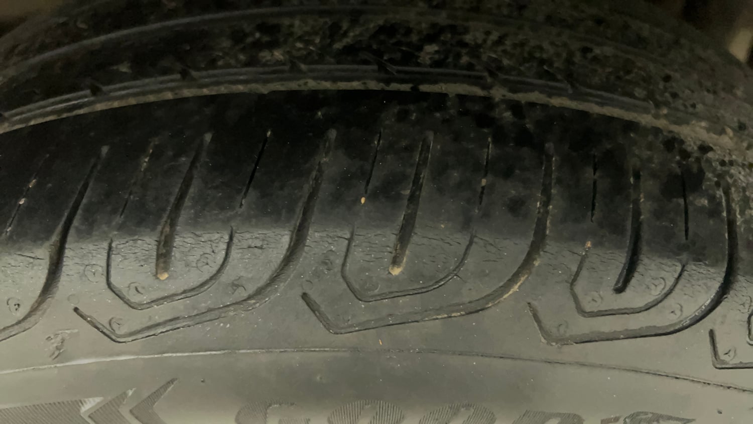 Used 2018 Tata Tigor Revotron XT Petrol Manual tyres LEFT REAR TYRE TREAD VIEW
