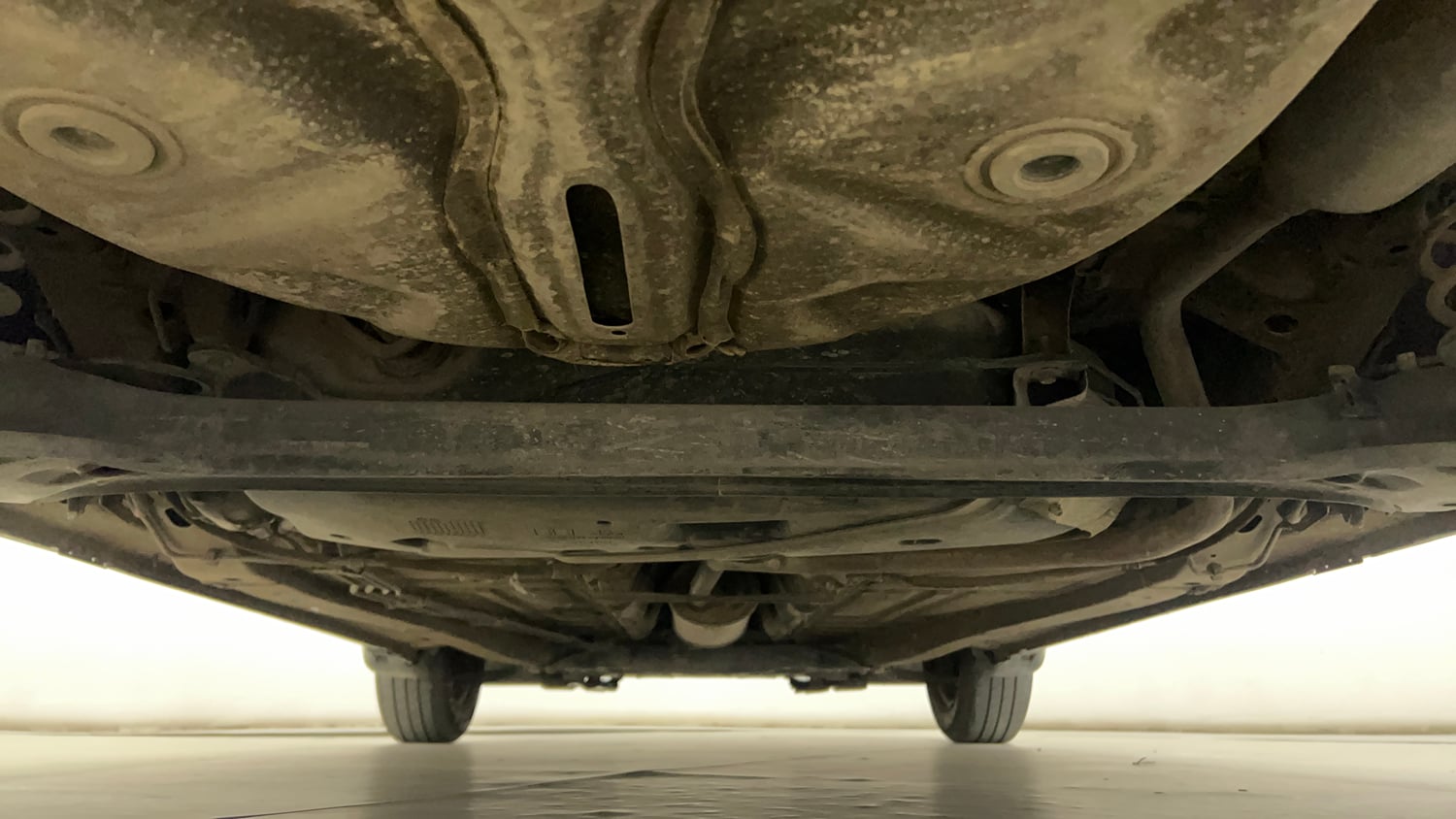 Used 2020 Maruti Suzuki Baleno Delta Petrol Manual extra REAR UNDERBODY VIEW (TAKEN FROM REAR)