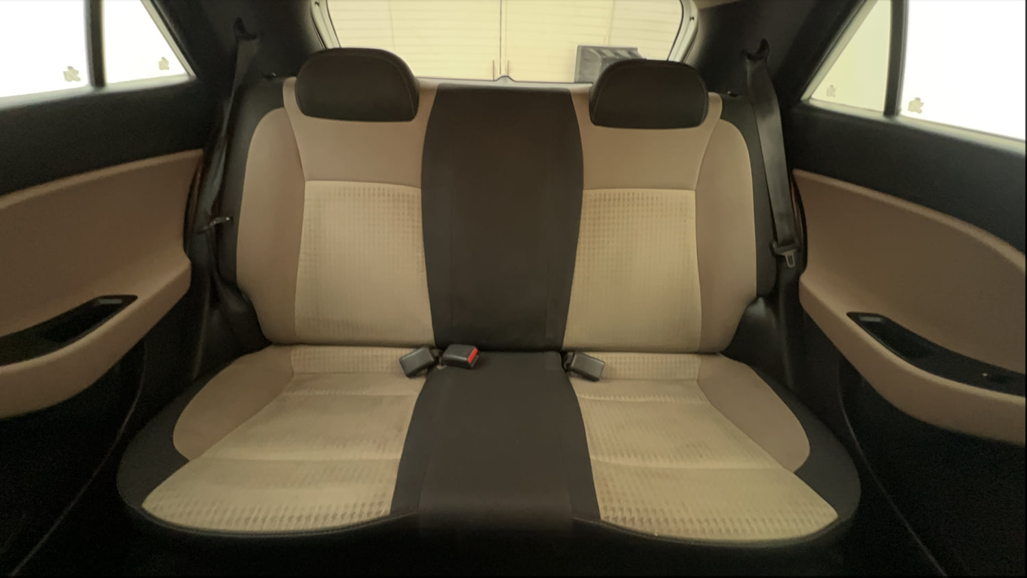 Used 2019 Hyundai Elite i20 Sportz Plus 1.2 CVT Petrol Automatic interior REAR SEAT CONDITION VIEW