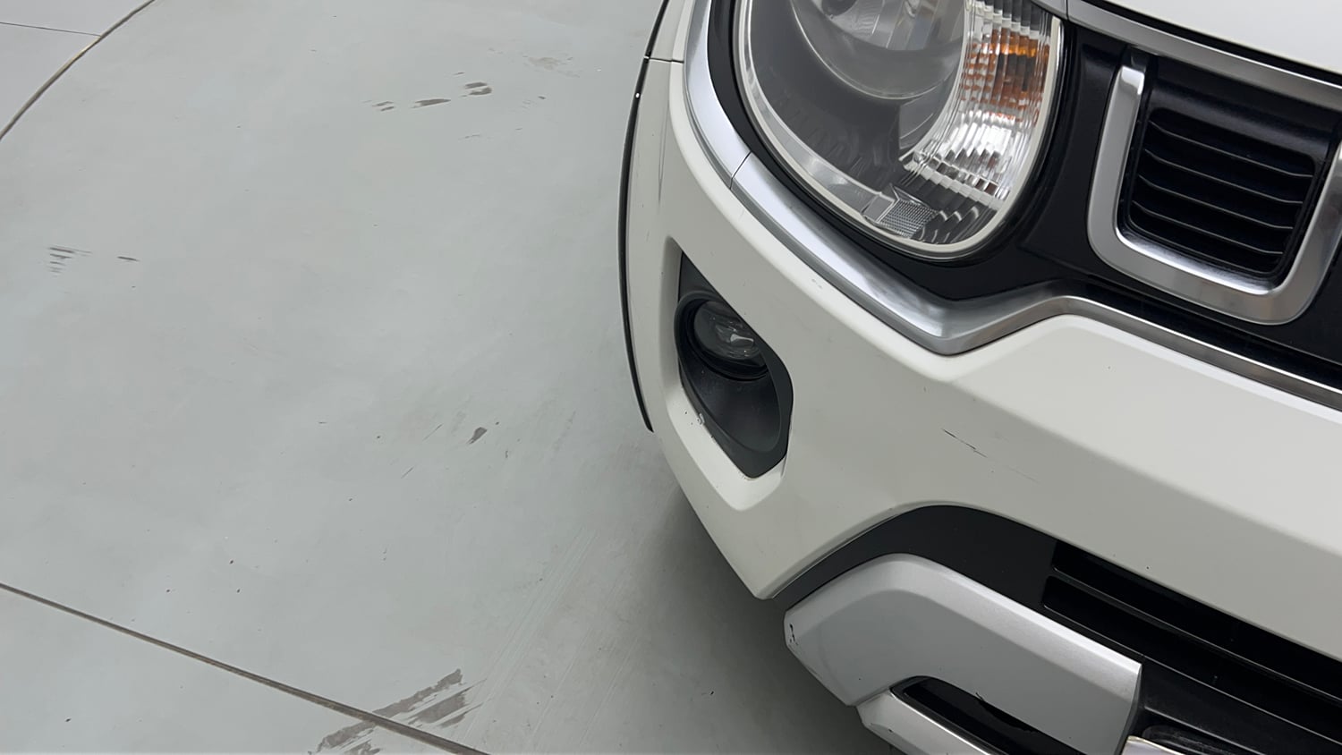 Used 2023 Maruti Suzuki Ignis Zeta 1.2 MT Petrol Manual dents MINOR SCRATCH