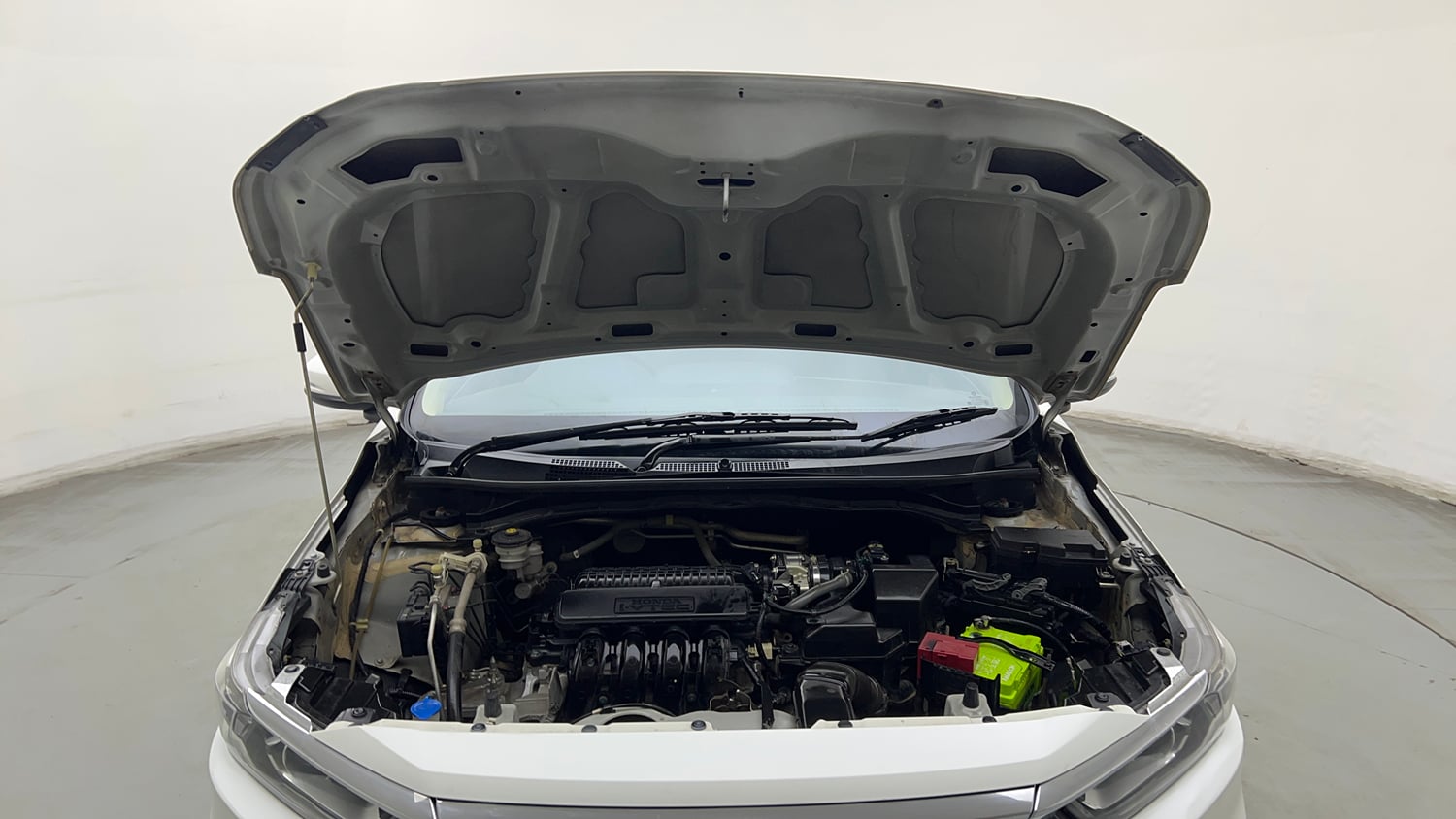 Used 2022 Honda Amaze VX CVT 1.2 Petrol Petrol Automatic engine ENGINE & BONNET OPEN FRONT VIEW