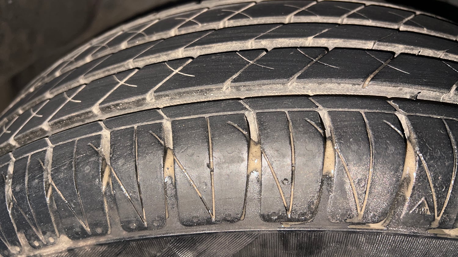 Used 2016 Honda Jazz V Petrol Petrol Manual tyres RIGHT FRONT TYRE TREAD VIEW
