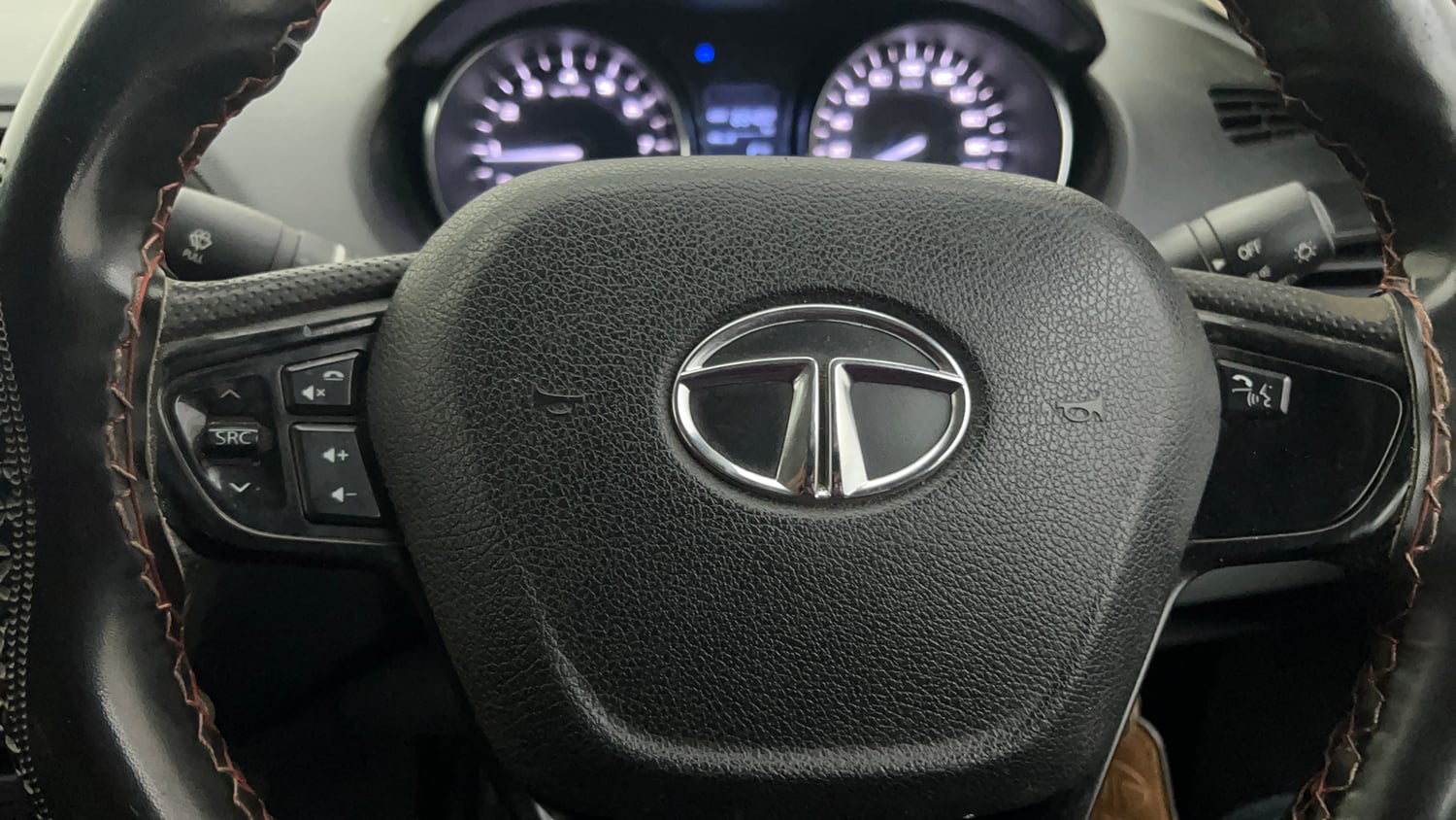 Used 2018 Tata Tigor Revotron XT Petrol Manual top_features Steering mounted controls