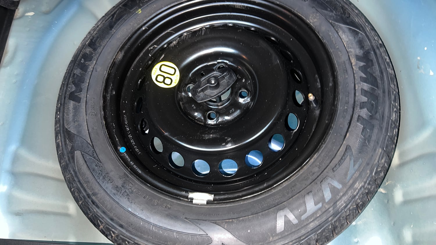 Used 2016 Maruti Suzuki Baleno Zeta 1.2 Petrol Manual tyres SPARE TYRE VIEW