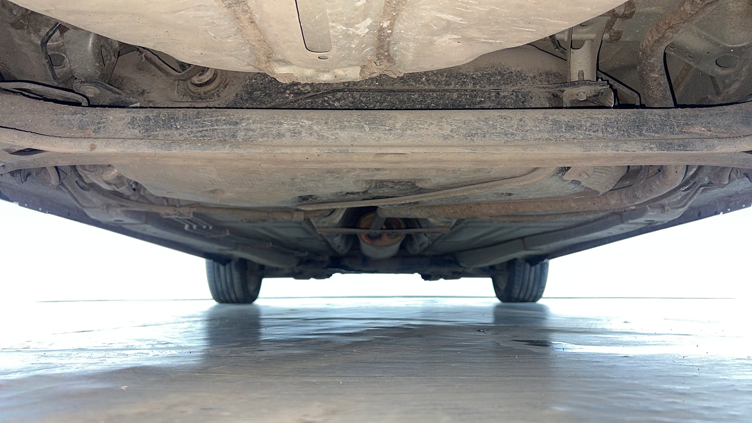 Used 2021 Maruti Suzuki Baleno Zeta Automatic Petrol Automatic extra REAR UNDERBODY VIEW (TAKEN FROM REAR)