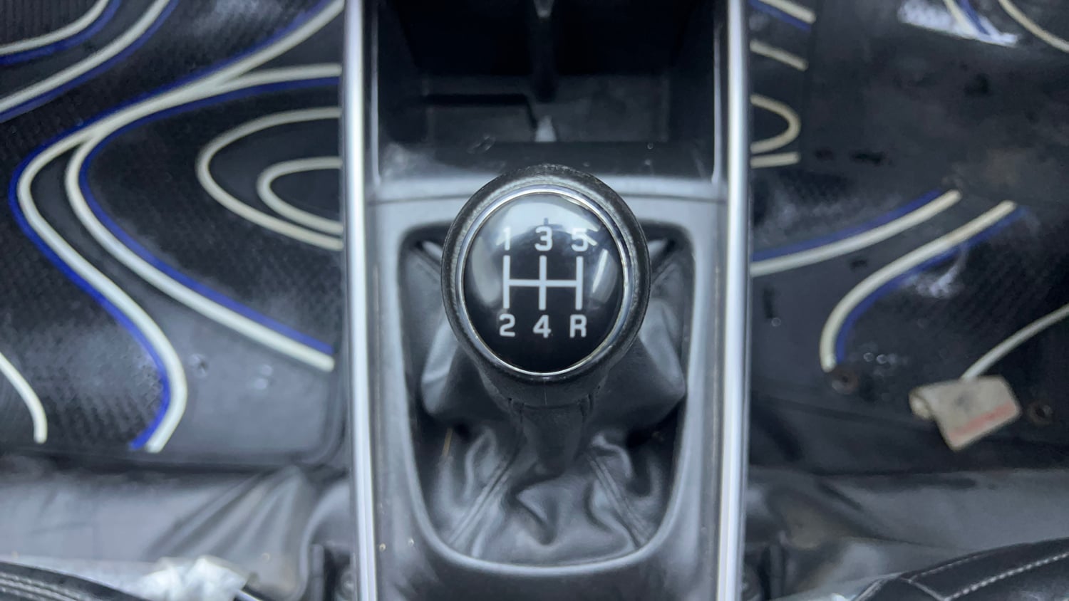 Used 2021 Maruti Suzuki Baleno Zeta Petrol Manual interior GEAR  KNOB VIEW