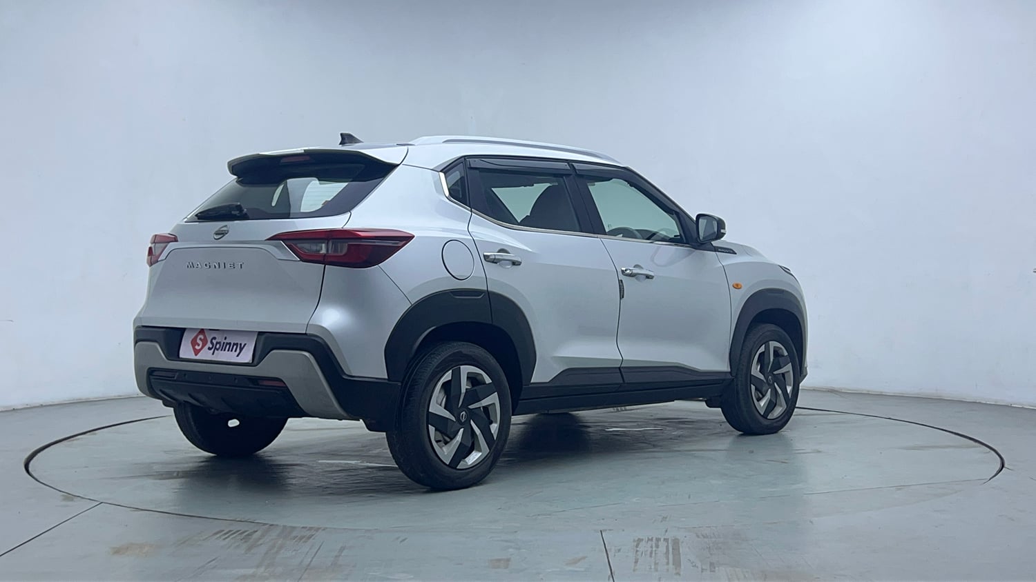 Used 2023 Nissan Magnite XE Petrol Manual exterior RIGHT REAR CORNER VIEW