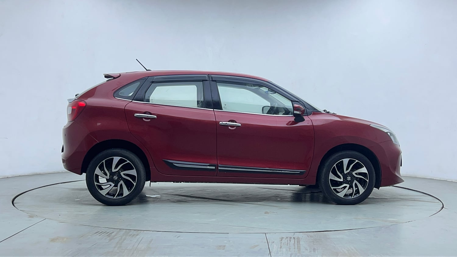 Used 2021 Maruti Suzuki Baleno Zeta Petrol Manual exterior RIGHT SIDE VIEW