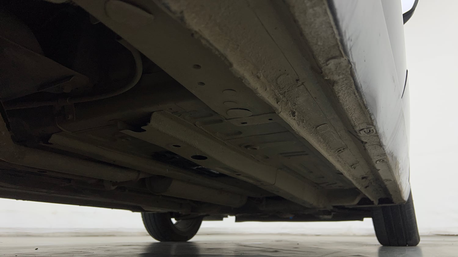 Used 2024 Tata Altroz XZ iCNG Cng Manual extra REAR RIGHT UNDERBODY VIEW