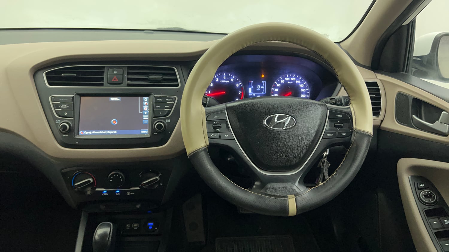 Used 2019 Hyundai Elite i20 Sportz Plus 1.2 CVT Petrol Automatic interior STEERING VIEW