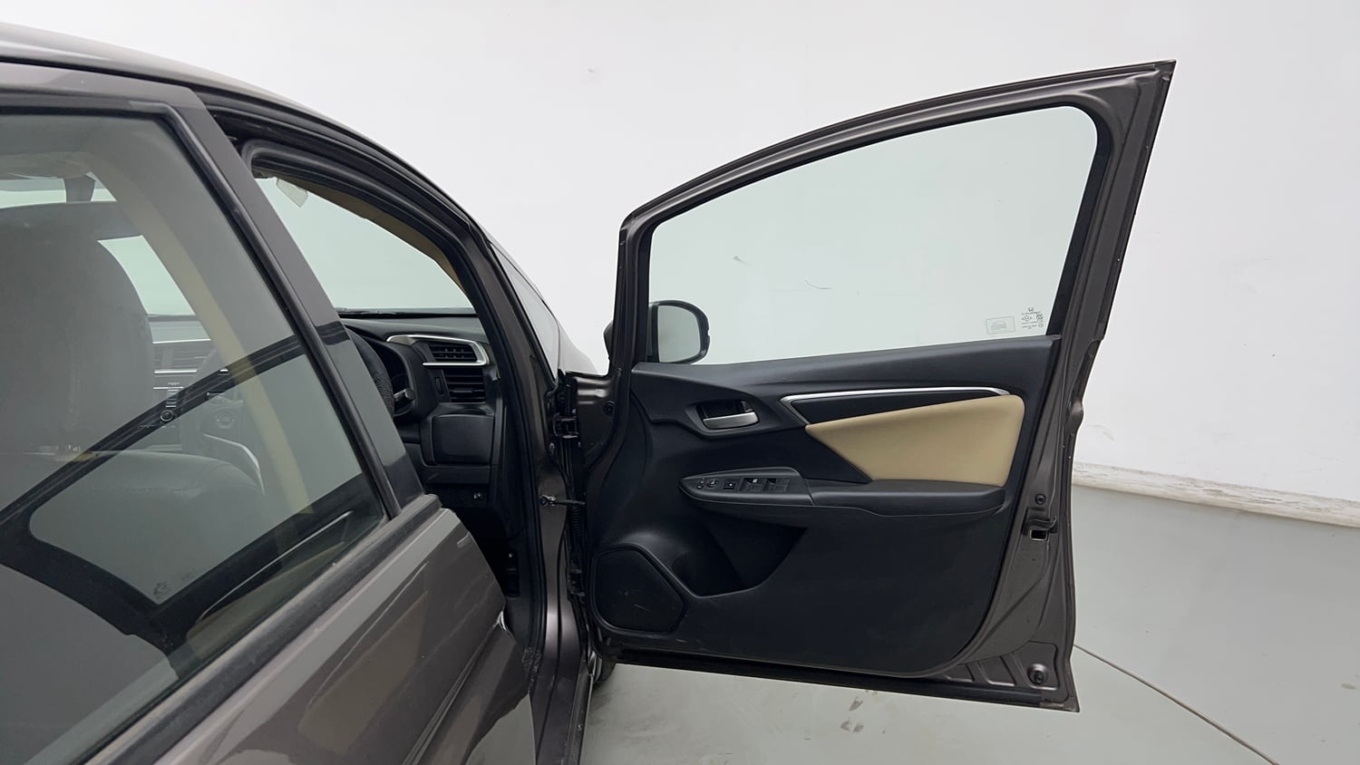 Used 2016 Honda Jazz V Petrol Petrol Manual interior RIGHT FRONT DOOR OPEN VIEW