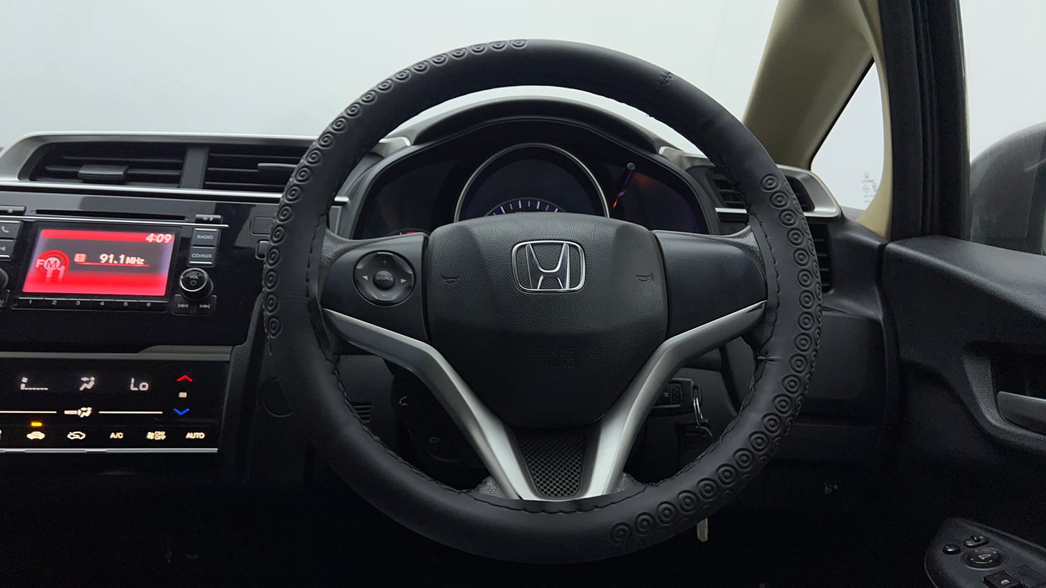 Used 2016 Honda Jazz V Petrol Petrol Manual interior STEERING VIEW