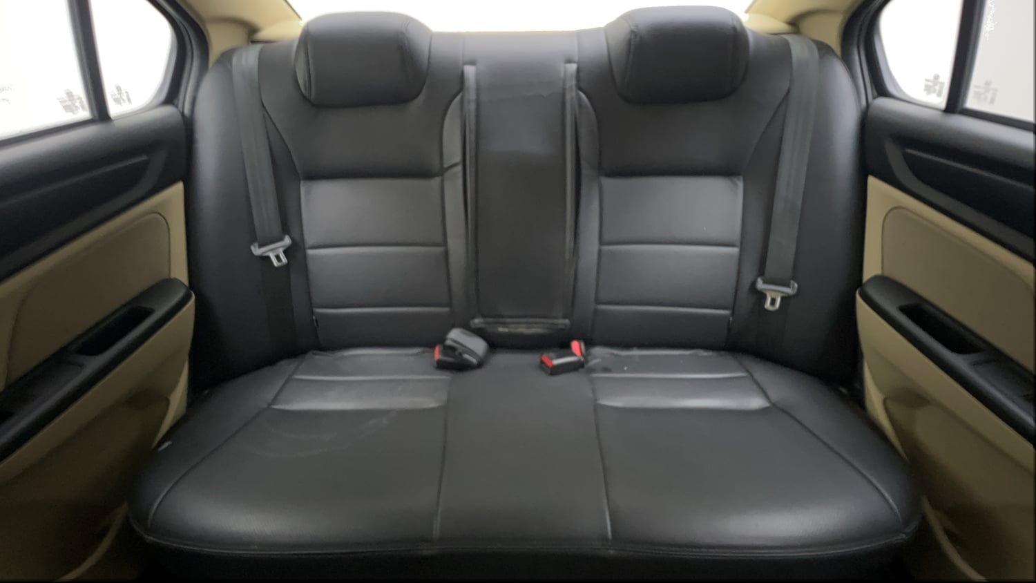 Used 2022 Honda Amaze VX CVT 1.2 Petrol Petrol Automatic interior REAR SEAT CONDITION VIEW