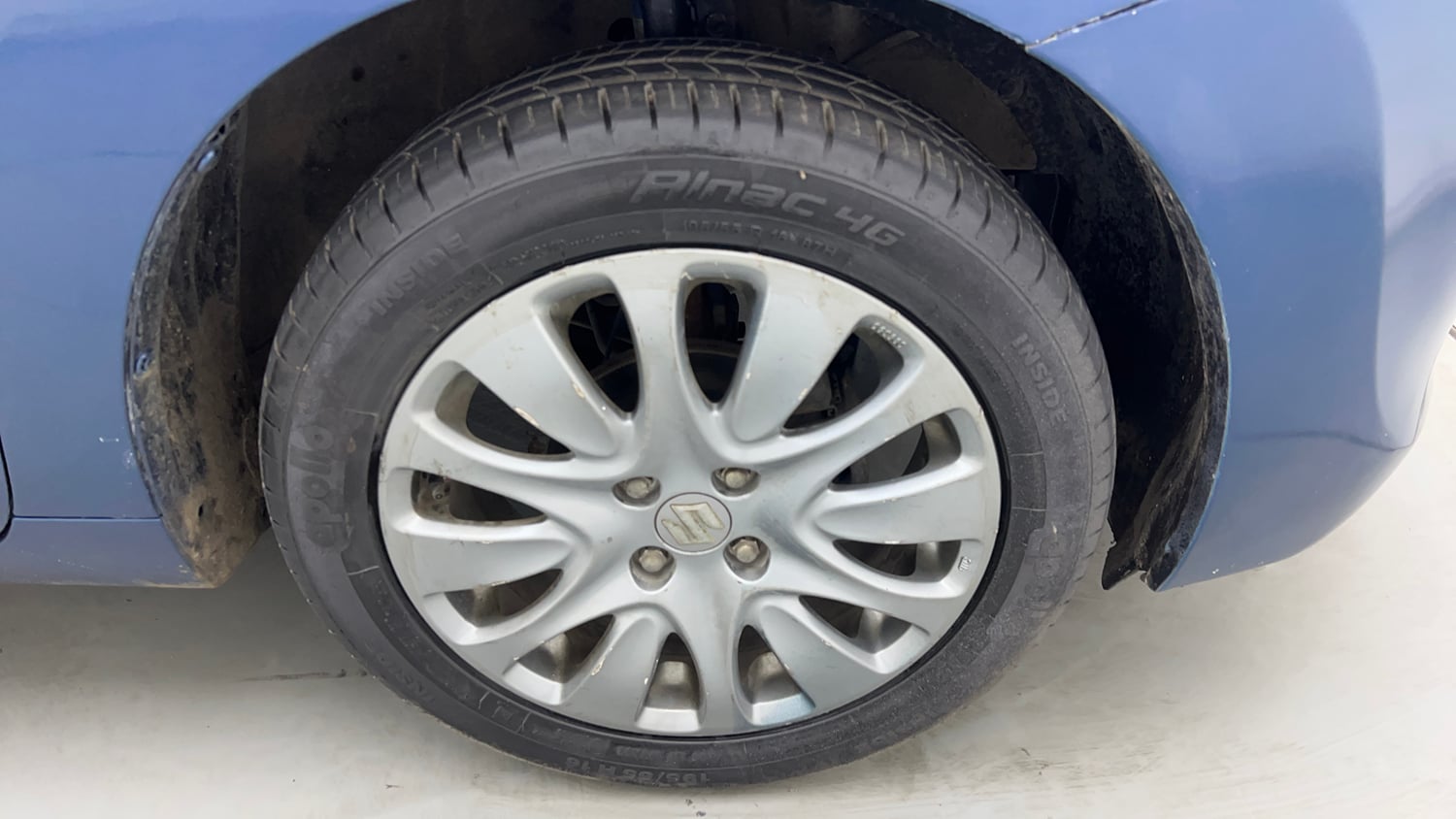Used 2016 Maruti Suzuki Baleno Zeta 1.2 Petrol Manual tyres RIGHT FRONT TYRE RIM VIEW
