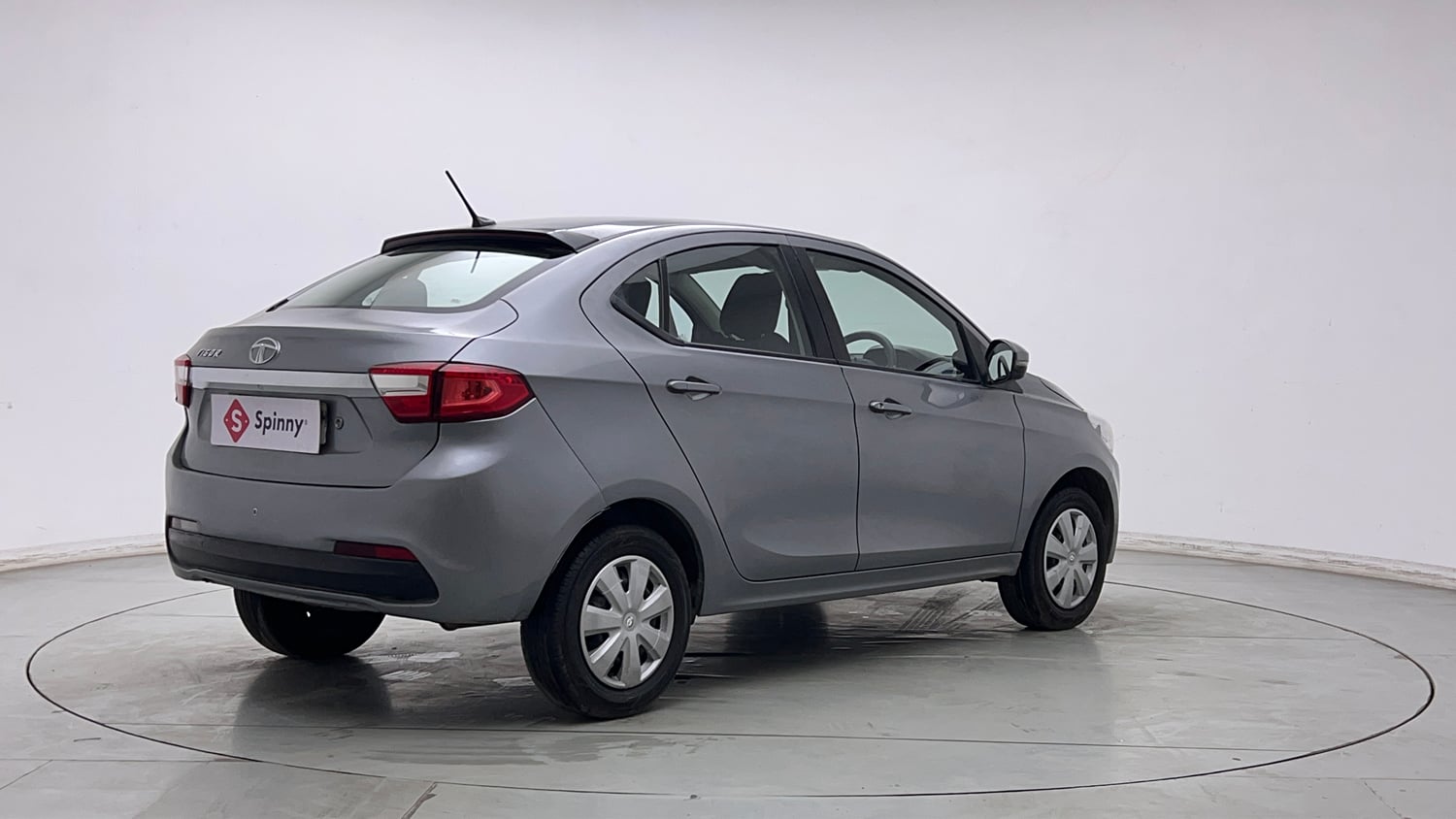 Used 2018 Tata Tigor Revotron XT Petrol Manual exterior RIGHT REAR CORNER VIEW