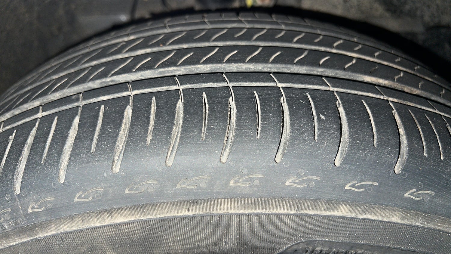 Used 2024 Honda City V Petrol CVT Petrol Automatic tyres RIGHT FRONT TYRE TREAD VIEW