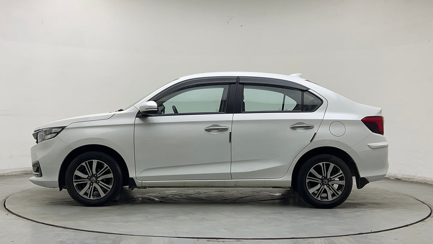 Used 2022 Honda Amaze VX CVT 1.2 Petrol Petrol Automatic exterior LEFT SIDE VIEW