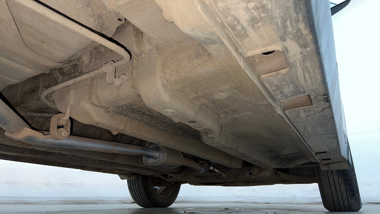Used 2018 Hyundai Creta SX Plus 1.6 AT Petrol Petrol Automatic extra REAR RIGHT UNDERBODY VIEW