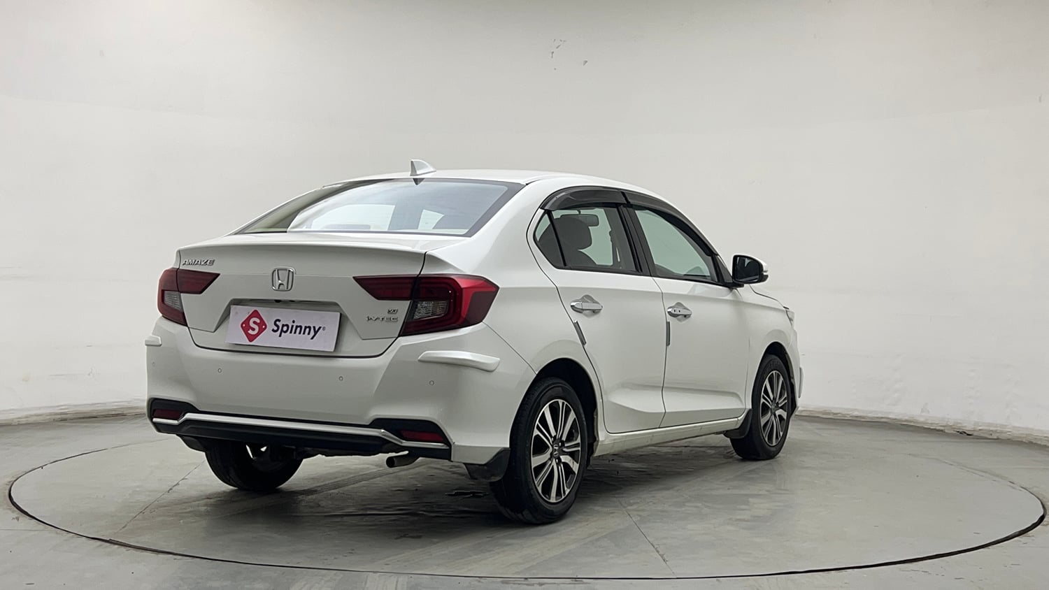 Used 2022 Honda Amaze VX CVT 1.2 Petrol Petrol Automatic exterior RIGHT REAR CORNER VIEW