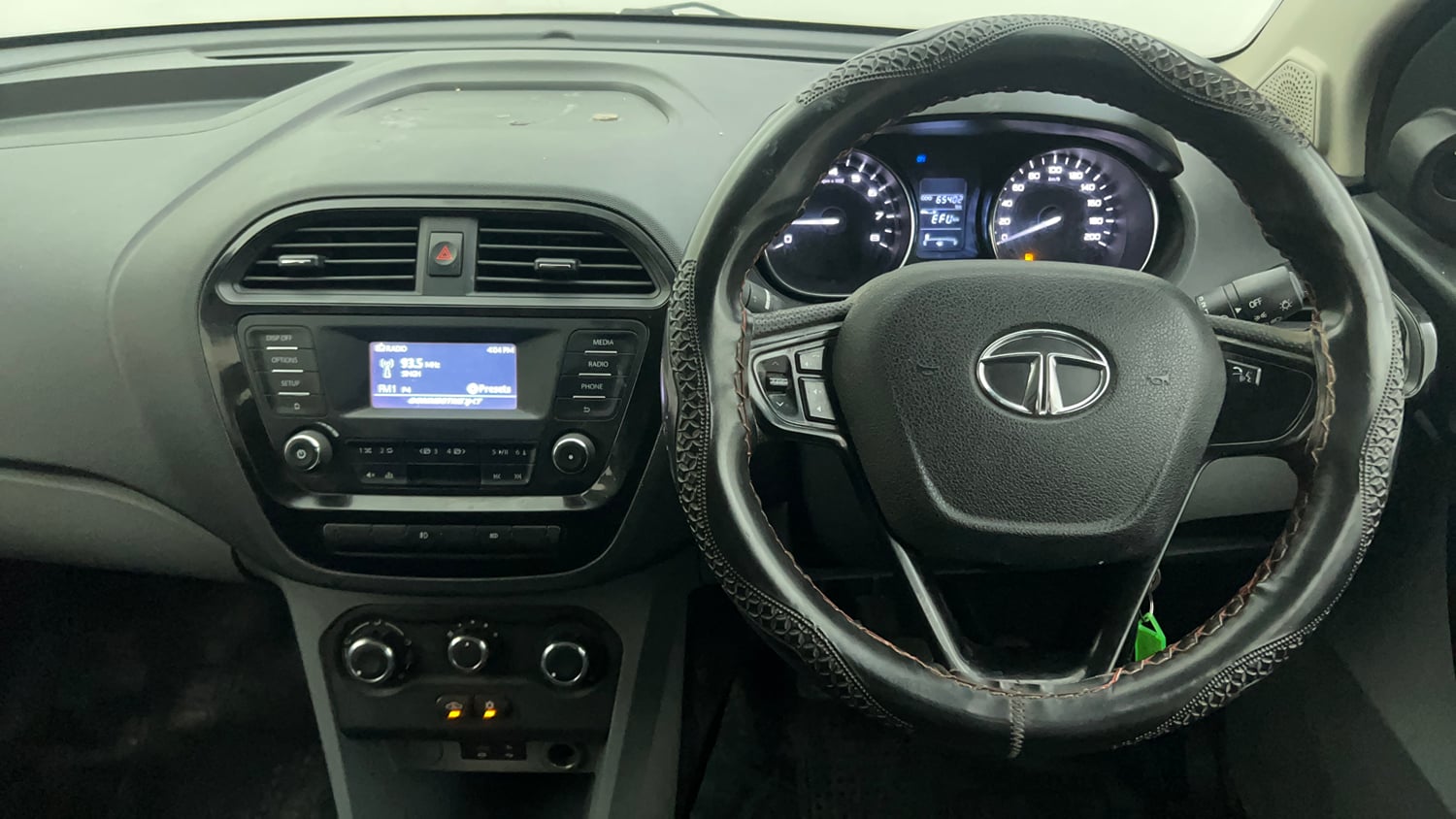 Used 2018 Tata Tigor Revotron XT Petrol Manual interior STEERING VIEW
