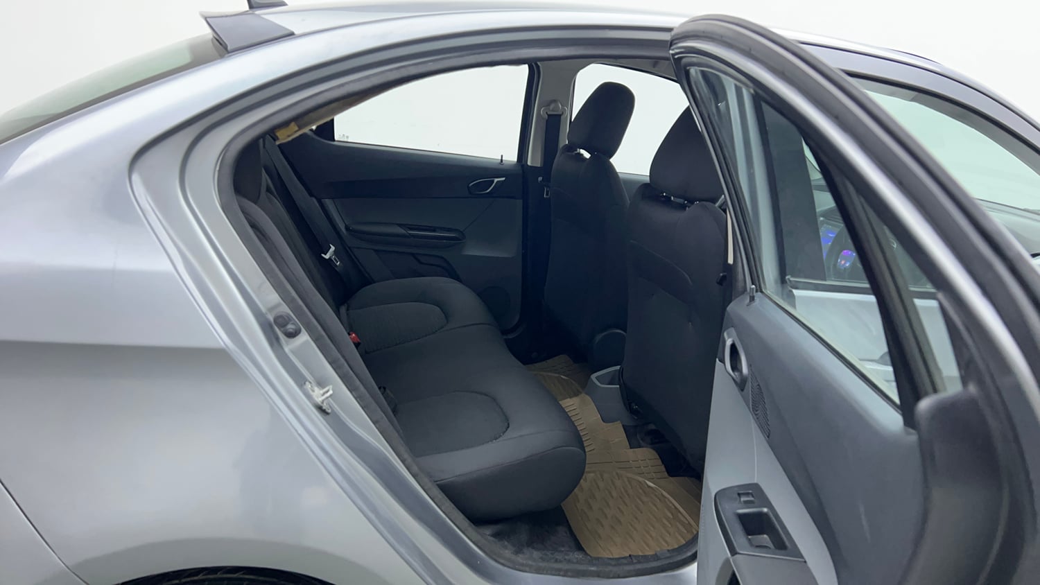 Used 2018 Tata Tigor Revotron XT Petrol Manual interior RIGHT SIDE REAR DOOR CABIN VIEW