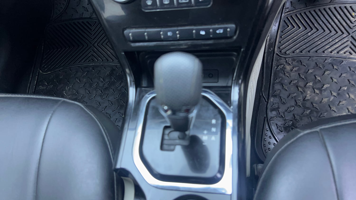 Used 2021 Tata Nexon XZA Plus Dual Tone Petrol Automatic interior GEAR  KNOB VIEW