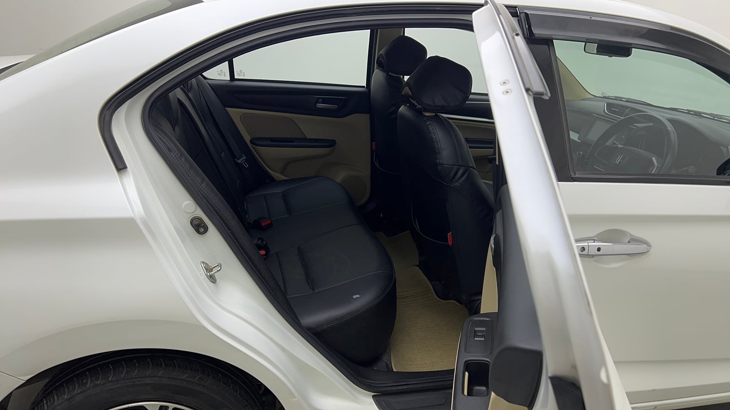 Used 2022 Honda Amaze VX CVT 1.2 Petrol Petrol Automatic interior RIGHT SIDE REAR DOOR CABIN VIEW