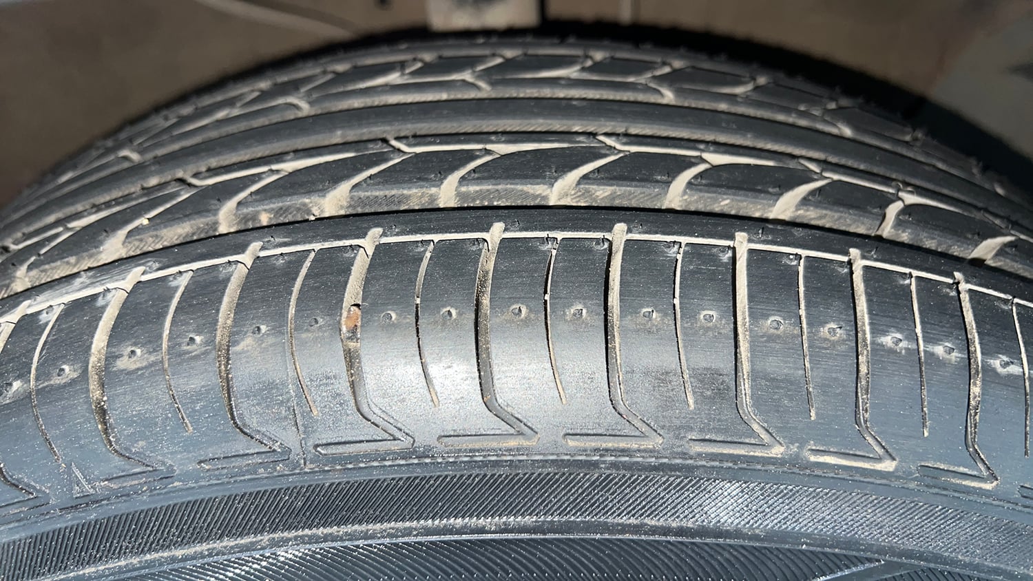 Used 2019 Hyundai Creta SX 1.6 CRDi Diesel Manual tyres RIGHT FRONT TYRE TREAD VIEW