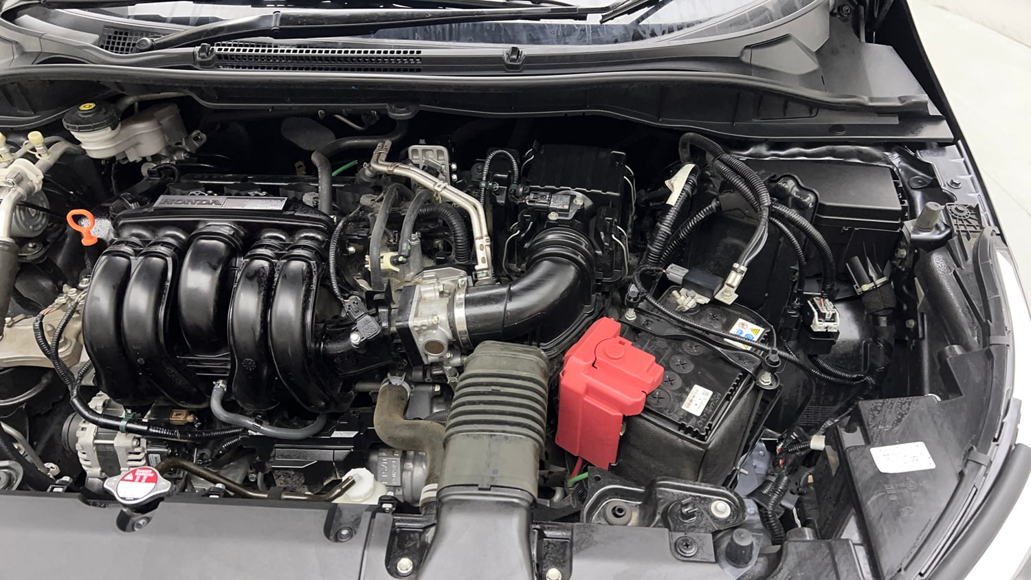 Used 2024 Honda City V Petrol CVT Petrol Automatic engine ENGINE LEFT SIDE VIEW